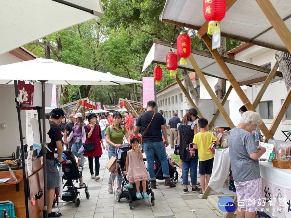 連續三天市集，陪伴端午佳節。


” style=”width:100%; height:auto; display: black;”/></p>
<figcaption id=