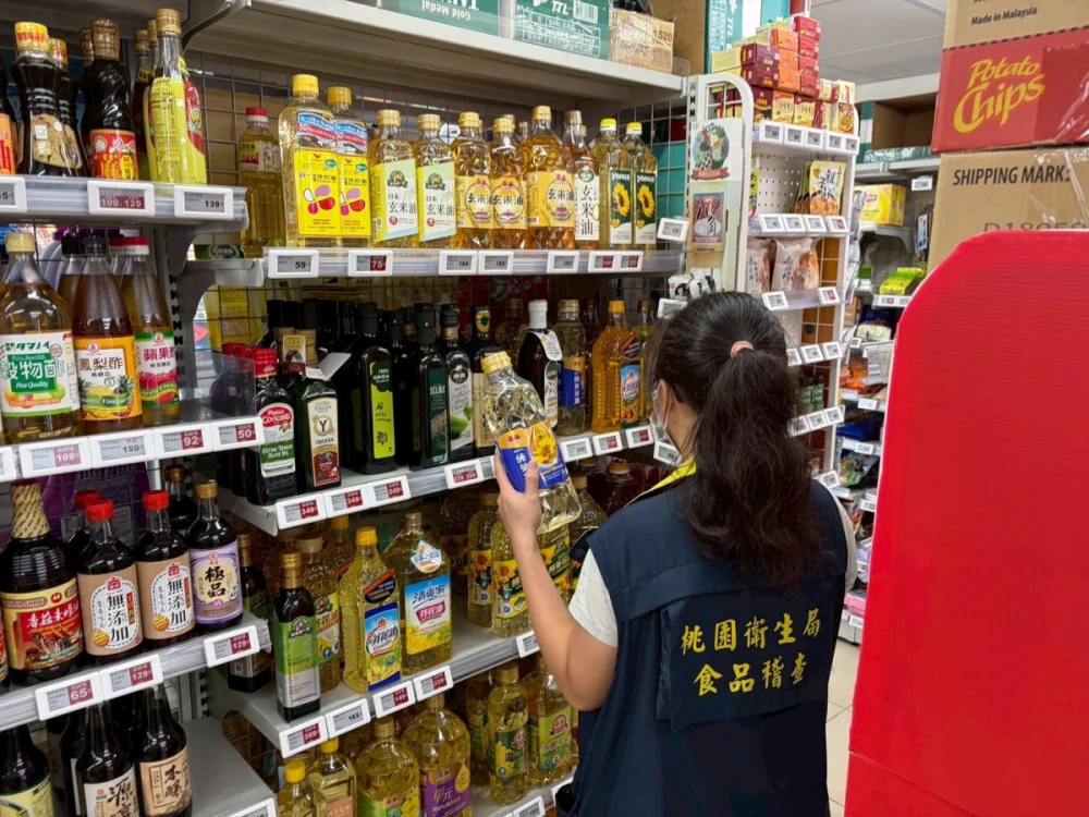 張善政市長要求啟動食安應變機制，並展開市售產品清查、校園午餐盤點及退換貨權益保障作業。