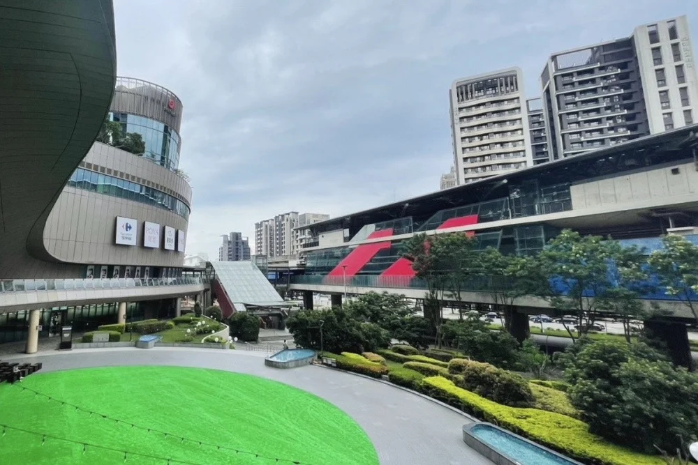 迎接暑假旅遊旺季，搭桃捷來趟青埔輕旅行。
