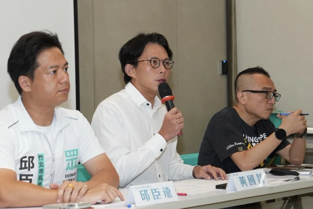 挺邱臣遠戰竹北　黃國昌喊話鄭麗文、徐欣瑩：合作靠誠信，盼說到做到