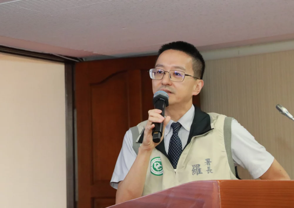 衛生福利部疾病管制署羅一鈞署長說明,將研議如何透過獎勵或補助,支持全國約700家新冠抗病毒藥物診所成為核心防疫夥伴。