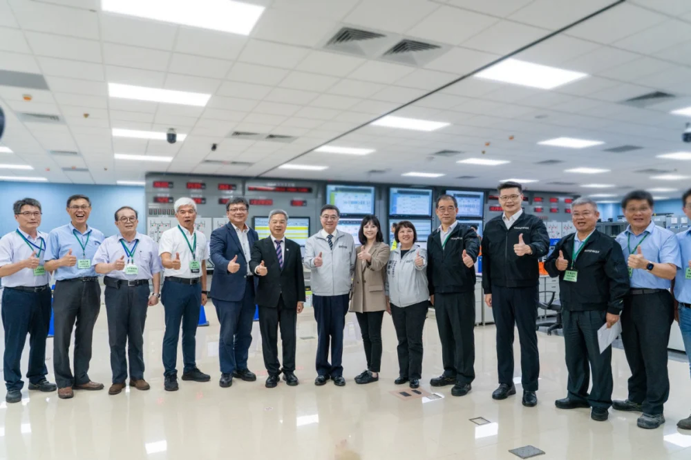 台中電廠新燃氣1、2號機同步滿載　台電：10月啟動拆兩部燃煤機組工程